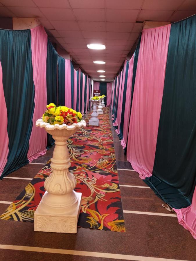 Kartikay Hotel Hisār Dış mekan fotoğraf