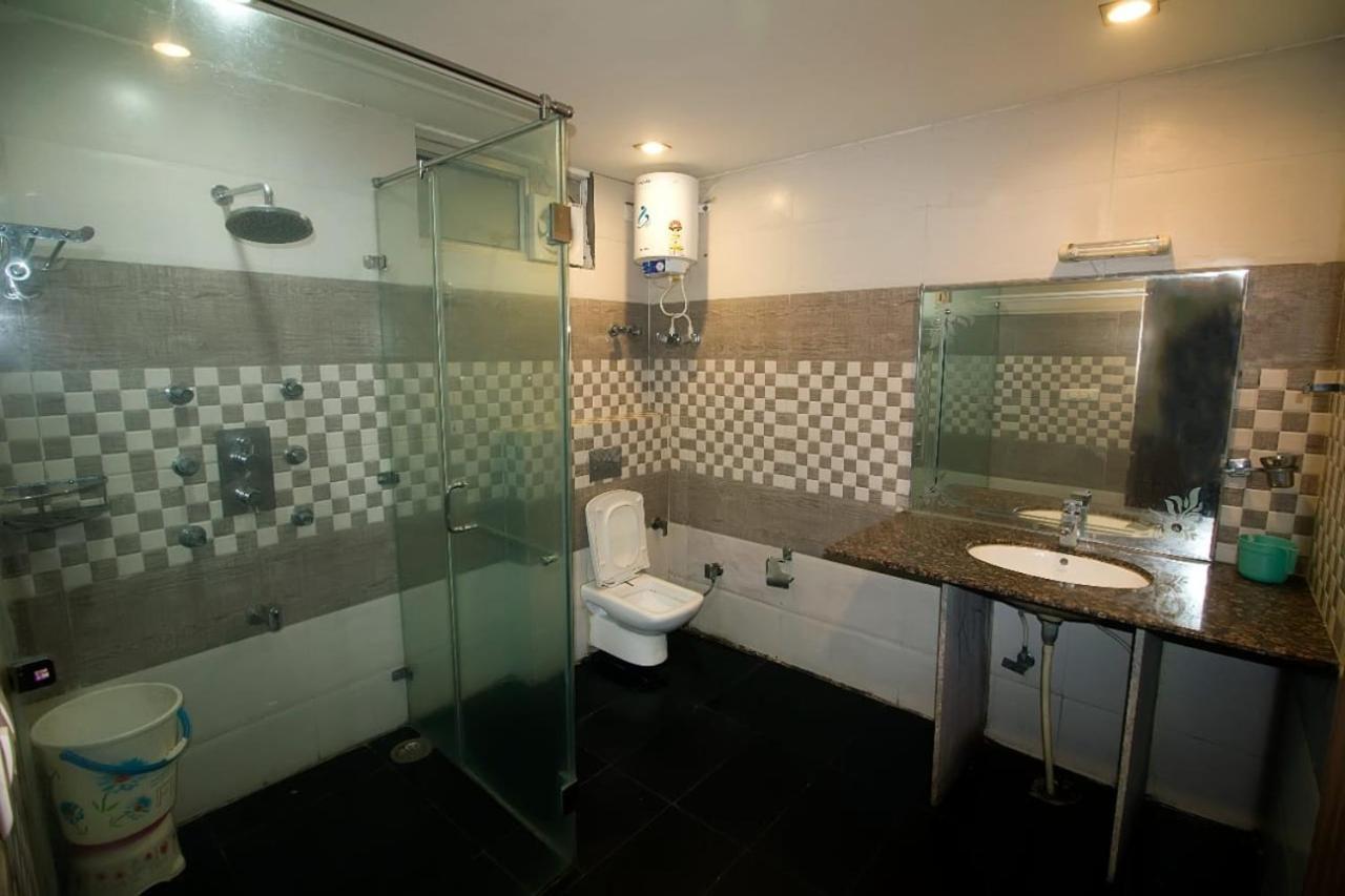 Kartikay Hotel Hisār Dış mekan fotoğraf