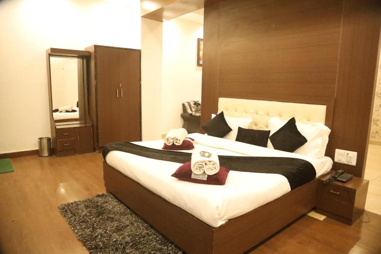 Kartikay Hotel Hisār Dış mekan fotoğraf
